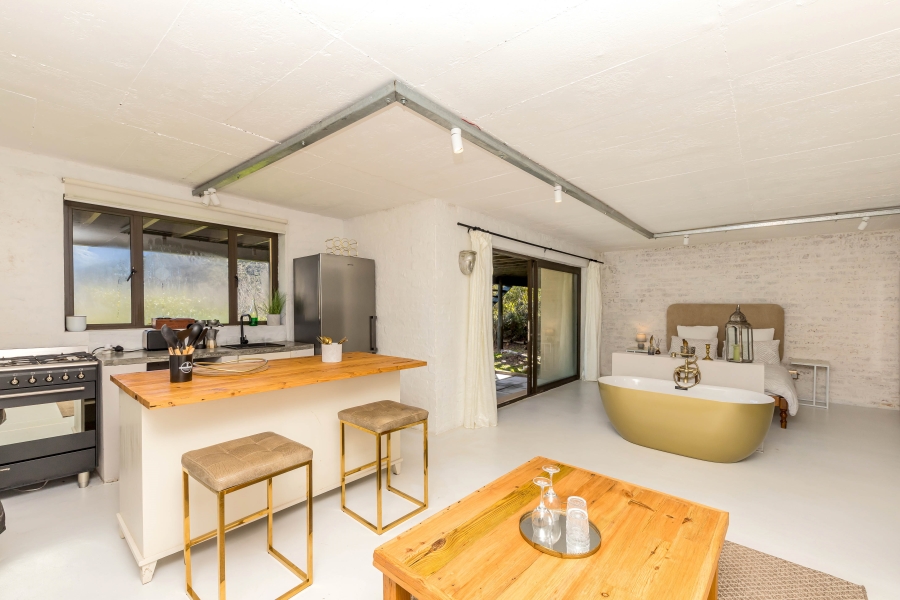To Let 1 Bedroom Property for Rent in Silvermist Mountain Lodge Western Cape